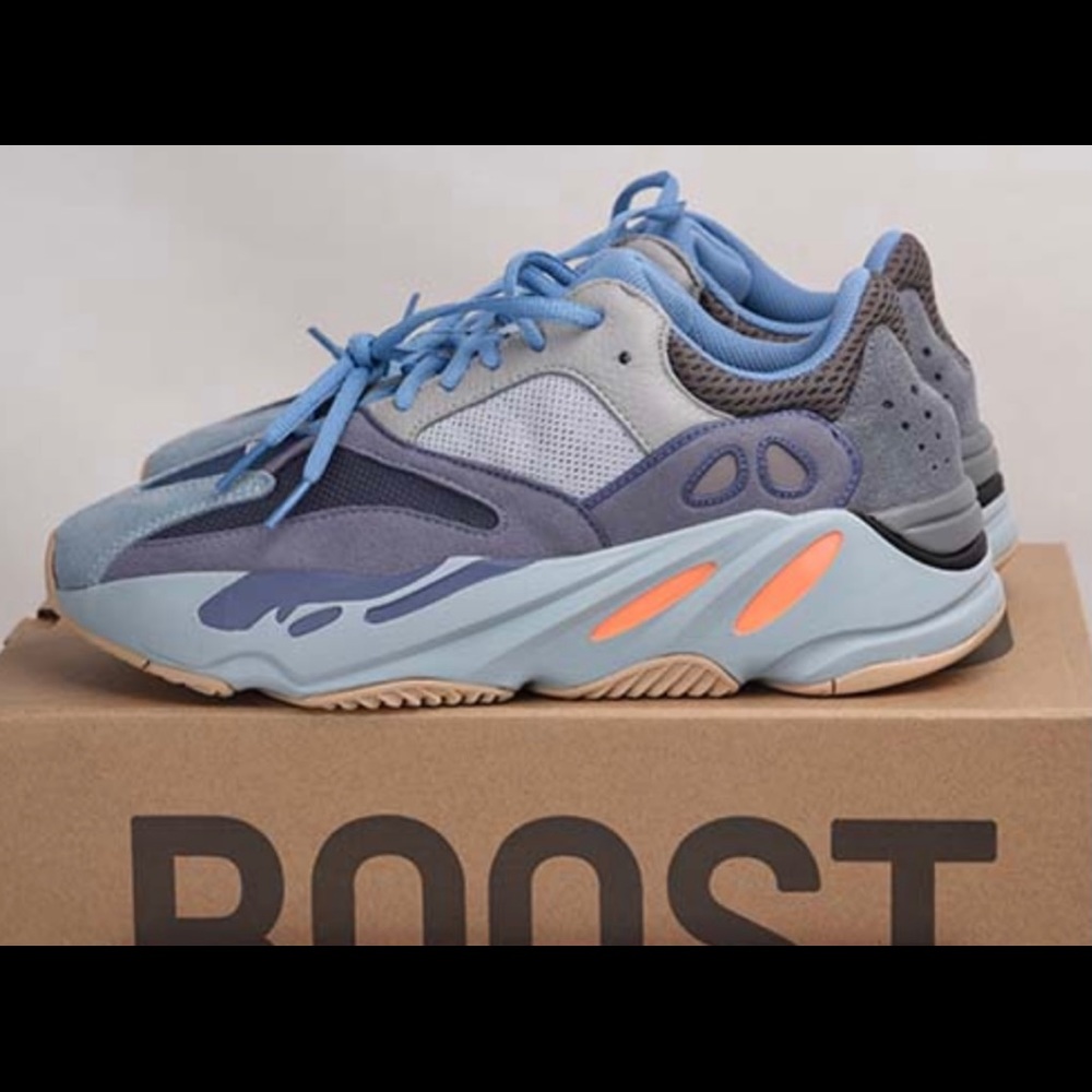 Yeezys - Picture 3 of 9